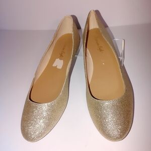 American Eagle Outfitters Glittery Gold Flats